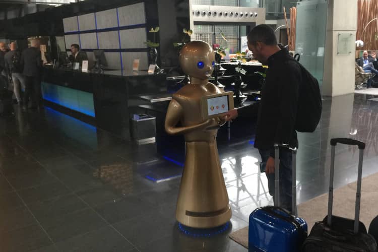 Robot_para_Hoteles_Tokyo_Robot 
